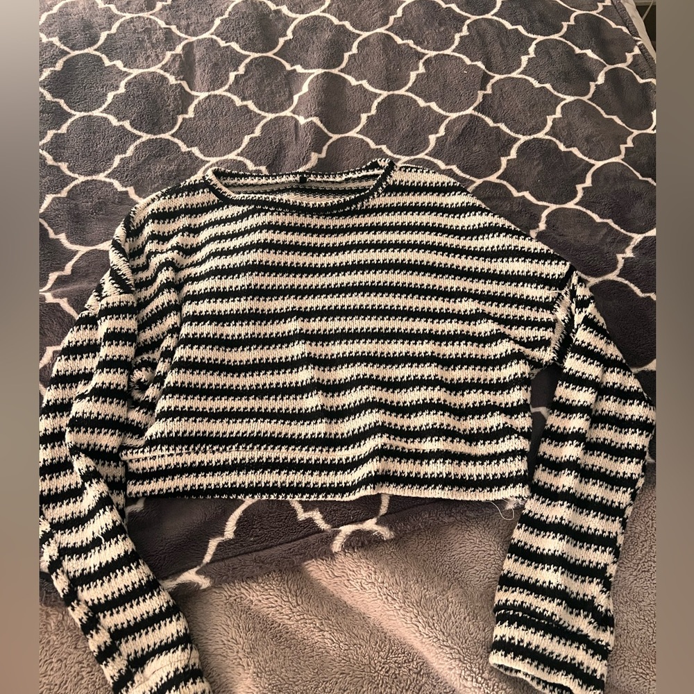 Forever 21 cropped sweater!